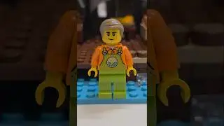 LEGO 60336 Грузовой поезд: Поездной рабочий