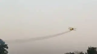 RC Plane Smoke Show &ndash; Incredible Aerial Tricks and Smoke Trails
