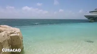 Curacao Infinity Pool Bar and Grill l Minute to Relax
