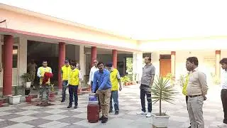 अग्निशमन जागरूकता अभियान(ivri and CARI mein (बरेली सिविल डिफेंस टीम) DC sir Rakesh Mishra ji dwara