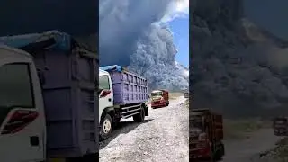 Truk Penambang Pasir Kalang Kabut Merapi Meletus