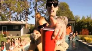 Miley Cyrus in Sippin On Sunshine