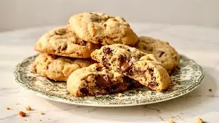 Ein einfaches Rezept aus Zutaten, die man immer zu Hause ha | Schoko-Rosinen-Walnuss-Kekse