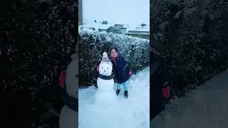 #schnee ❄️ #schneemann ☃️ #schneemannbauen ⛄ #angelika 🤍