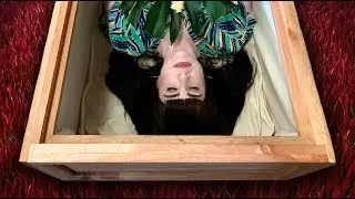 Trying Out a Hawaiian Eco-Casket