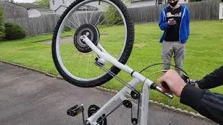 Test ride world's first 2wd bike