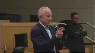 Houston ISD Superintendent Mike Miles hosts community meeting