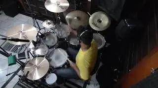 Dennis Julian - Gl&oacute;ria Gl&oacute;ria Aleluiah (Drum Performance)