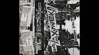 01 - ANTI/DOGMATIKSS - Fuego en la moncloa (ROMPAN FILAS!!!, 1984)