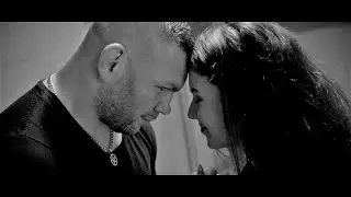 FREELIVE  - Schodami w D&oacute;ł ( official video )