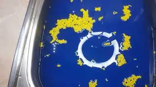 Whirlpool inside the case BLUE COLOR and small balls