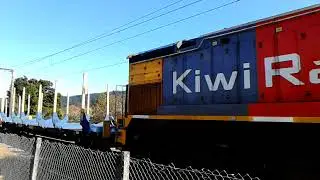 Train 648 with Dfb 7322 near Heretaunga northbound to Masterton and Le Kevin A in charge