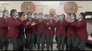 Badluram ka badan jamin ke niche he || Girls on action.
