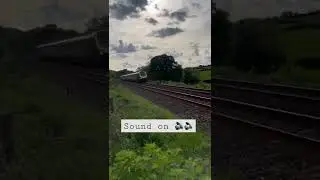 Trains at Speed Cross Country Voyager with loads of tones! #shorts