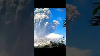 Detik detik mengerikan saat gunung erupsi mengeluarkn awan panas
