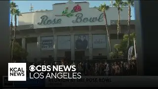 Oasis fans flood Rose Bowl for reunion tour