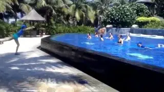 аква-аэробика. Sun Fun Show в отеле FOUR POINTS BY SHERATON SHENZHOU PENINSULA