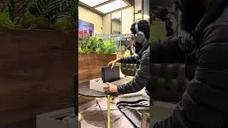 Imagine working remote from  cafe with this portable monitor 👀🤯