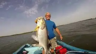 Parties de pêche avec les amis du village d'Abéné