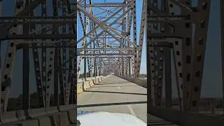 Mississippi Illinois boarder. #Mississippibridge#usa#illinois#vlogviaje#viralbridge