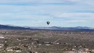 Hot air balloon over yucca valley 