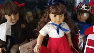American Girl Molly Camp Gowonagin Accessories vs. 1990s set.