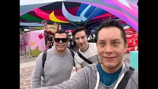 En la feria con las chicas marcianas