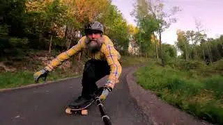 Fast and Narrow - 50km/h Skateboarding