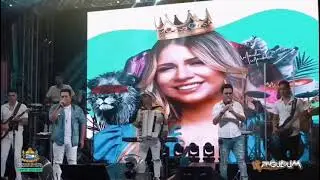 Show R&eacute;veillon Gabanna Cleiton e Camargo MG