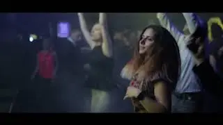 Leeroy Thornhill in night club 