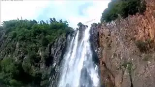 UNE JOURNÉE  DE PÊCHE A LA CASCADE NIAGARA