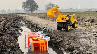 JCB tracks and accident so fan out tractor 🚜 Etta loading this unloading Toys video&hellip;