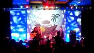 Ben Fong-Torres sings Elvis