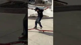 Balance bar with a bump #crookedgrind #skateboarding #skateboardrail #grindrail #skateparks