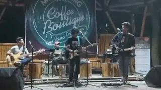 Running on faith Eric clapton. cover by Crossroads band