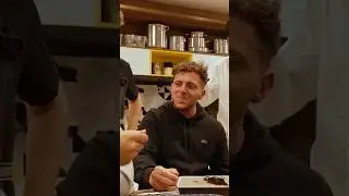 Theorus r&eacute;alise un repas de R&Ecirc;VE pour BR, FLAMBY et LEILA #twitch #clips