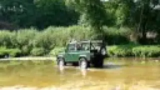 Land Rover NAS Defender 90 shallow fording