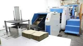 Flat handle folded inside paper bag making machine / Inner handle roll feeding paper bag machine.