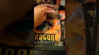 Lance's Charizard V Tin Opening Pok&eacute;mon TCG: Celebrations