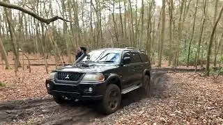 Shogun vs Discovery 4 vs Defender 110 | Tyres make a lot of difference in mud