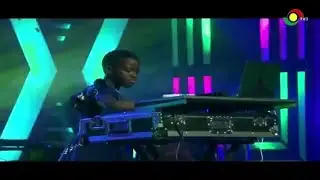 DJ Switch performs at  Talented Kids Final(2020 )