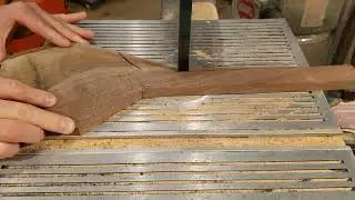 Mesmerizing Woodwork: Bandsaw Magic Creating a Custom Pizza Peel.