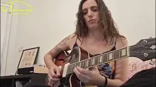 Roberta Passoni_Insegnante di chitarra multistyle