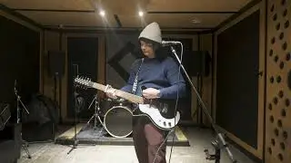 &lsquo;Windy Harbour&rsquo; - Liam Sweeney Live From Pirate Studios