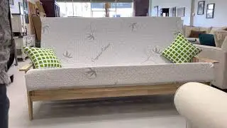 Operating a Queen Futon