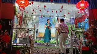 ANH  CHIN VA CHI KIM PHƯƠNG