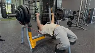 HOW TO BENCH 315 - Med School Lifts 15