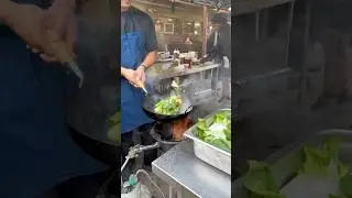 Суп Фо с грудинкой в ​​холодный день в Khoi BBQ 🍜🔥