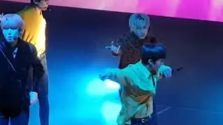 SF9 Unlimited Tour 2019 London (Singing Unlimited)