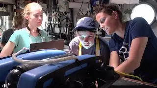 High Tech, Old School: WHOI Robotics Class on a Sailboat